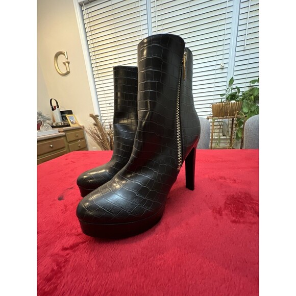 Size 8M Guess Crocodile Snake Skin Side zip high Reptile Effect Heeled boots - Picture 10 of 13